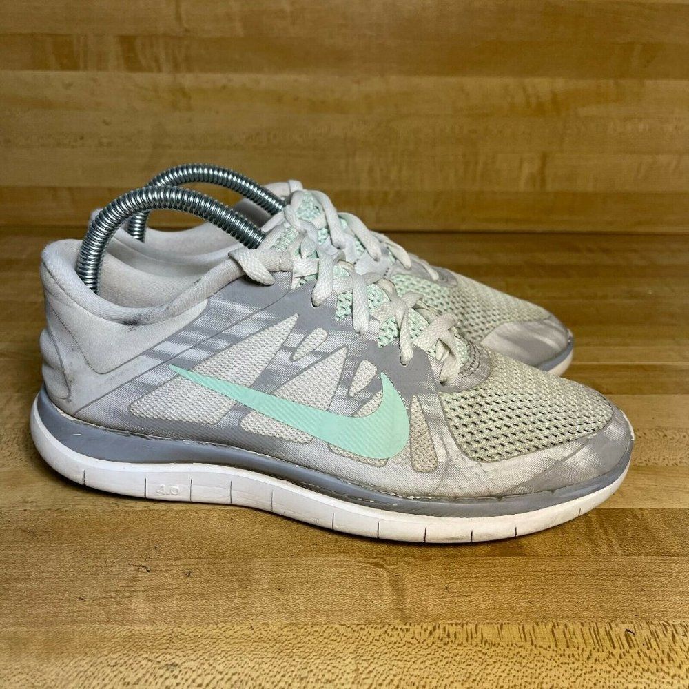 Nike Free 4.0 V4 Lace Up Running Shoes Size 7.5
